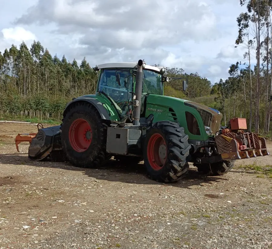 taller maquinaria agricola en santa comba